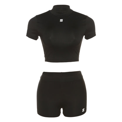 Conjunto de dos piezas de top corto y pantalones cortos de manga corta con cuello redondo y estampado de letras para mujer de verano