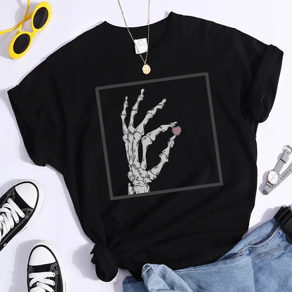 Camiseta informal de manga corta con cuello redondo y estampado de calavera para mujer