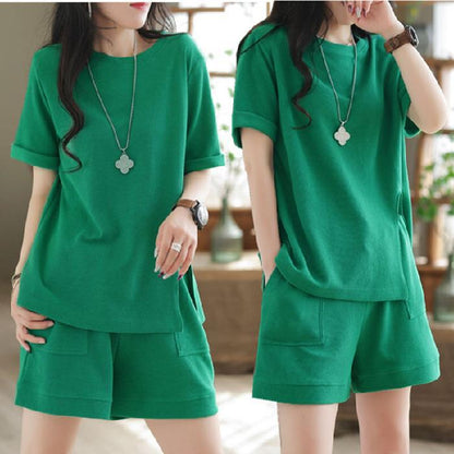 Conjunto de dos piezas de camiseta holgada de manga corta y pantalones cortos informales para mujer