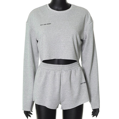 Conjunto deportivo informal de manga larga con jersey y pantalones cortos de color liso para mujer