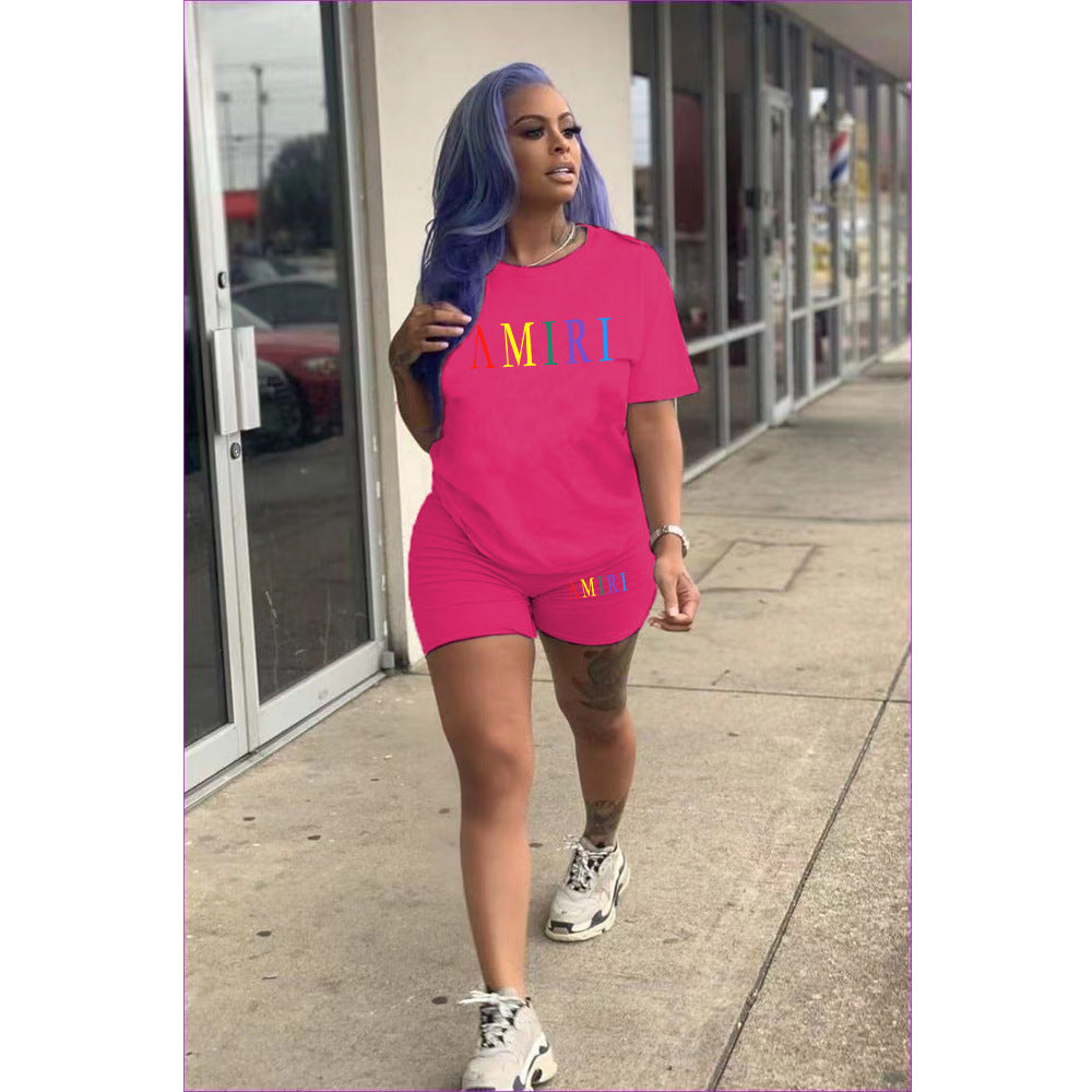 Conjunto de 2 piezas de pantalones cortos ajustados de manga corta con cuello redondo y estampado de letras de color sólido para mujer