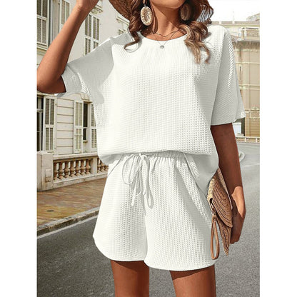 Conjunto informal de dos piezas para mujer: top de manga corta y pantalones cortos lisos