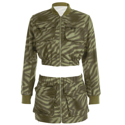 Conjunto de dos piezas formado por top y falda de manga larga y bolsillo, estampado de camuflaje, informal, a la moda para mujer