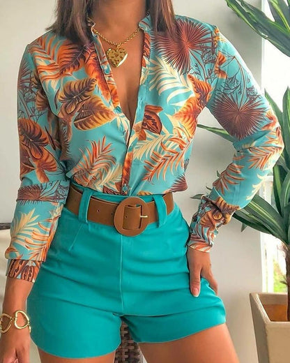 Conjunto de dos piezas de camiseta y pantalones cortos con cuello alto, estampados y manga larga para mujer