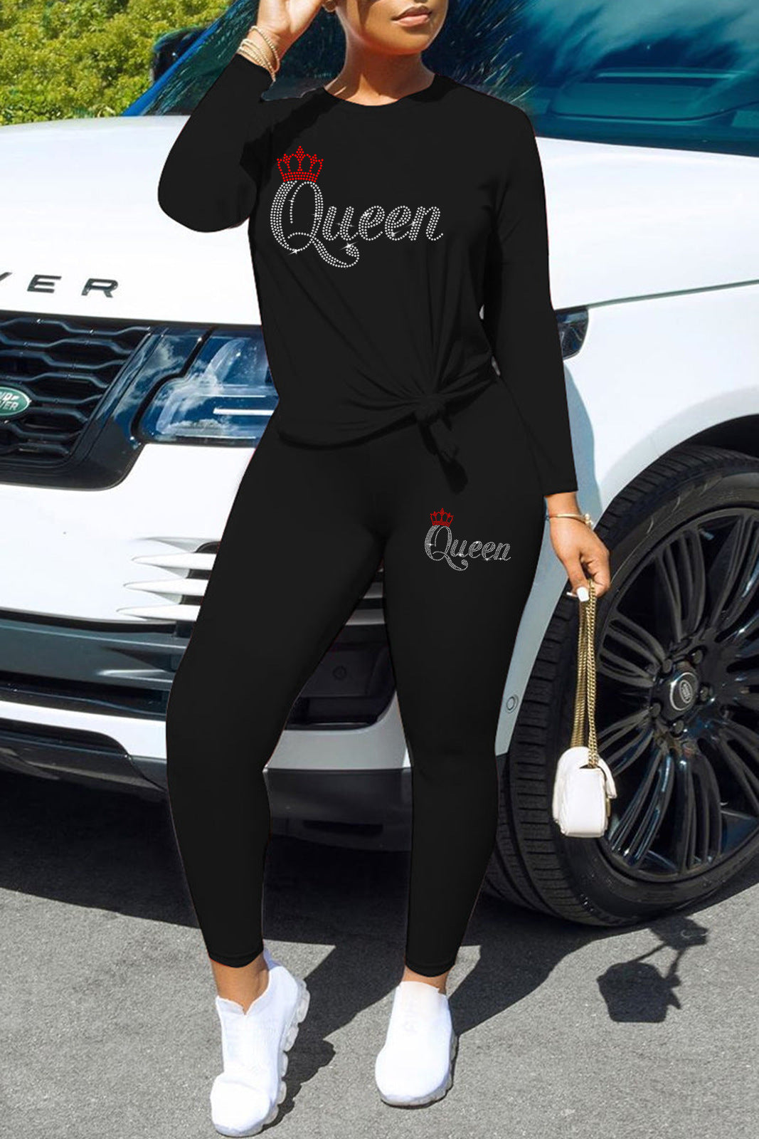 Conjunto de dos piezas de top y pantalones ajustados de manga larga con cuello redondo y corona con letras de reina y diamantes de imitación para mujer