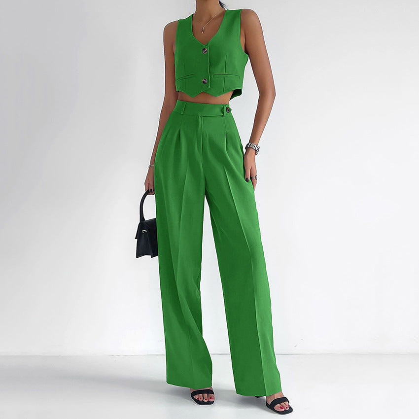 Conjunto de camiseta sin mangas corta con pantalones cortos de un solo pecho de color liso informal a la moda para mujer