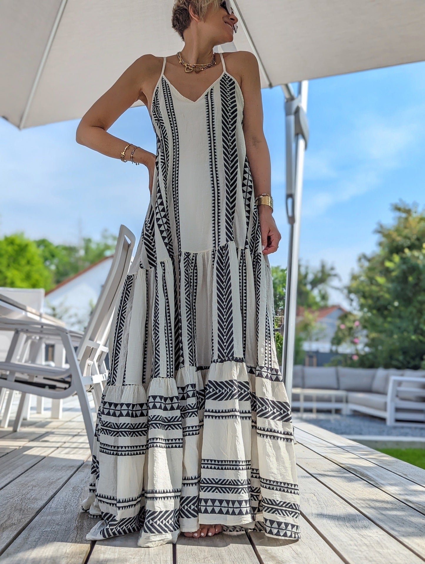 Vestido largo informal con cuello en V y estampado geométrico para mujer