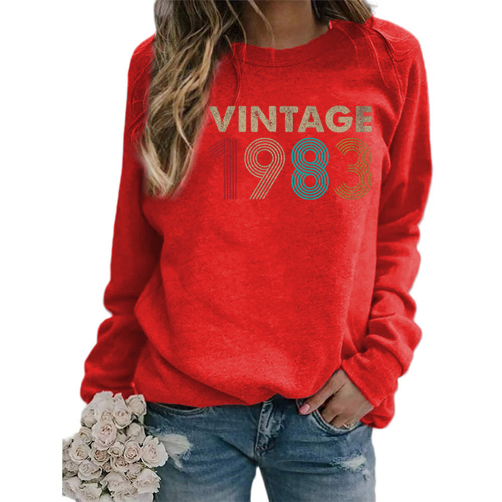 Suéter informal holgado de manga larga con cuello redondo y estampado de letras 1983 para mujer