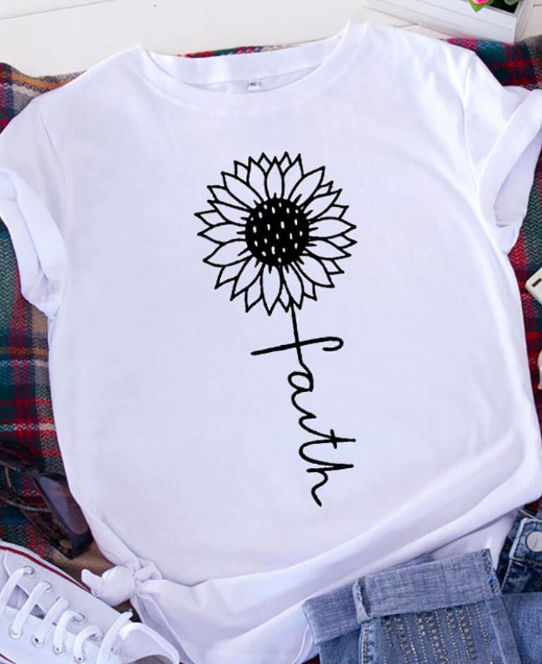 Camiseta informal de manga corta con estampado de corazón para mujer