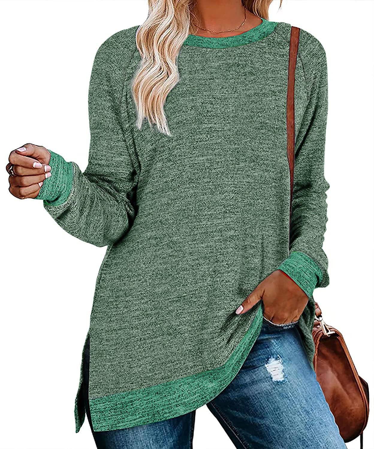 Camiseta informal de manga larga con cuello redondo y abertura en color para mujer