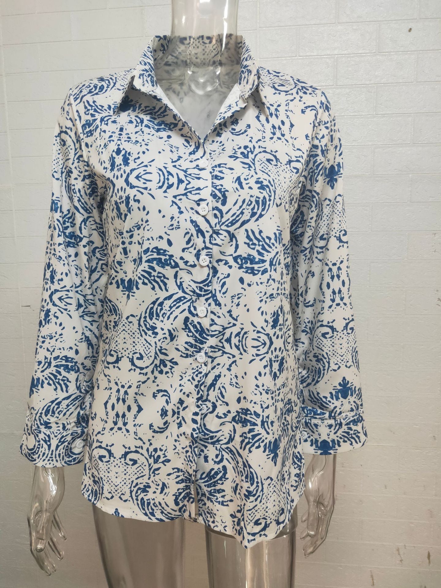 Camisa informal de manga larga con solapa y estampado de rayas de leopardo para mujer