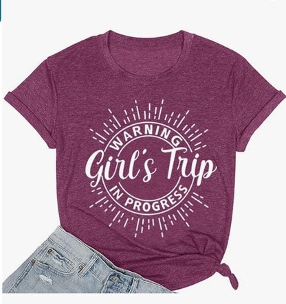 Camiseta informal de manga corta con cuello redondo y estampado de hojas de arce para mujer