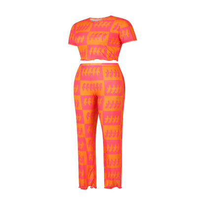 Conjunto de camiseta informal de manga corta con estampado gráfico y pantalones ajustados de malla transparente para mujer