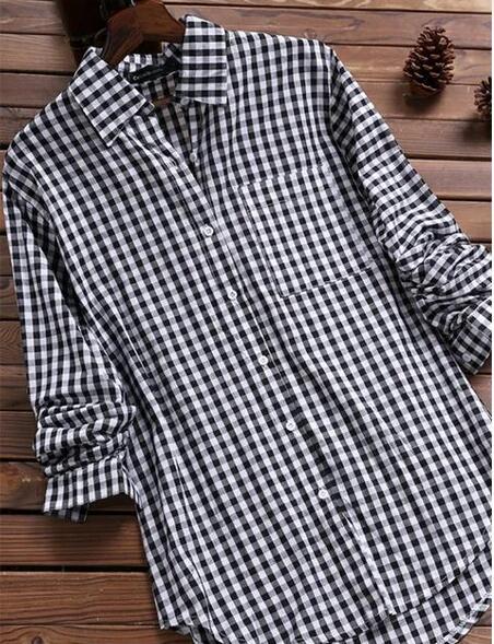 Blusa informal de manga larga con solapa a cuadros y botonadura sencilla para mujer