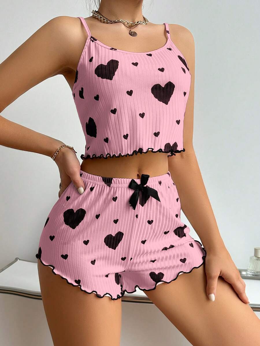 Conjunto de pijama de dos piezas con camisola y pantalones cortos holgados con estampado de amor informal a la moda para mujer