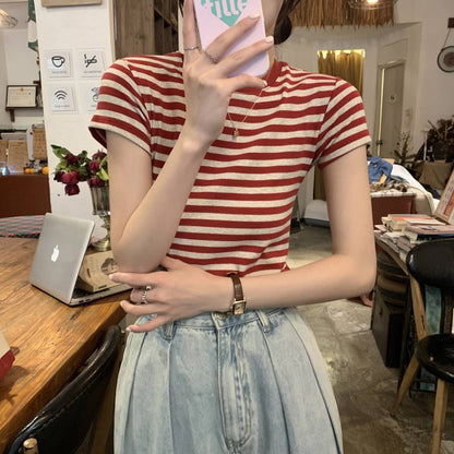 Camiseta informal de verano para mujer con estampado de rayas, cuello redondo y manga corta