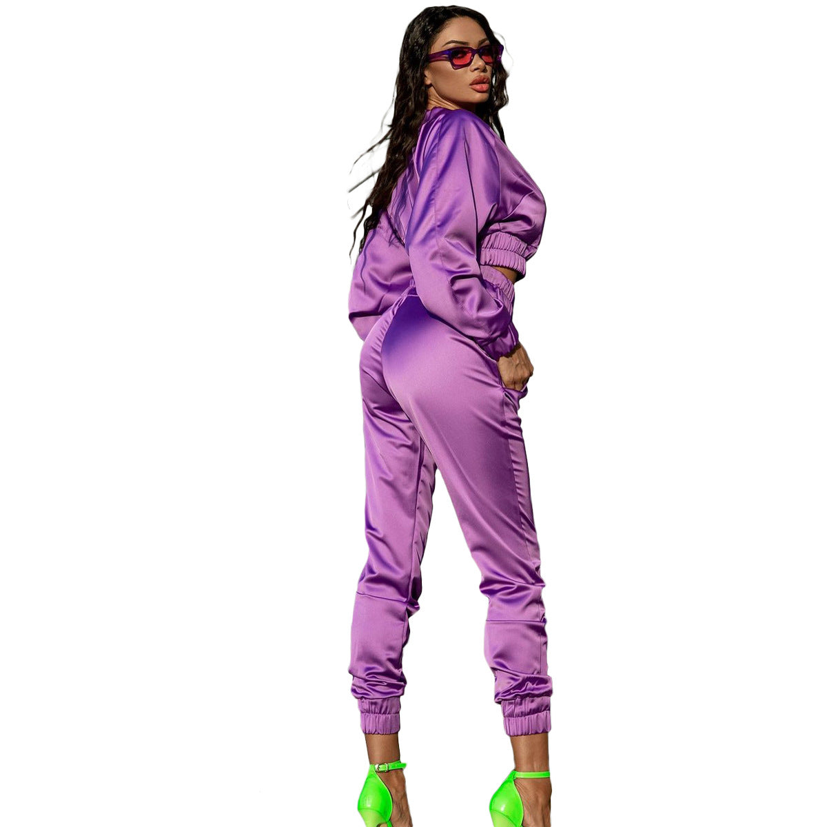 Conjunto de dos piezas de chaqueta y pantalones deportivos de manga larga con cremallera de color liso informal para mujer