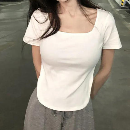 Camiseta informal de manga corta irregular con cuello en U y color liso para mujer