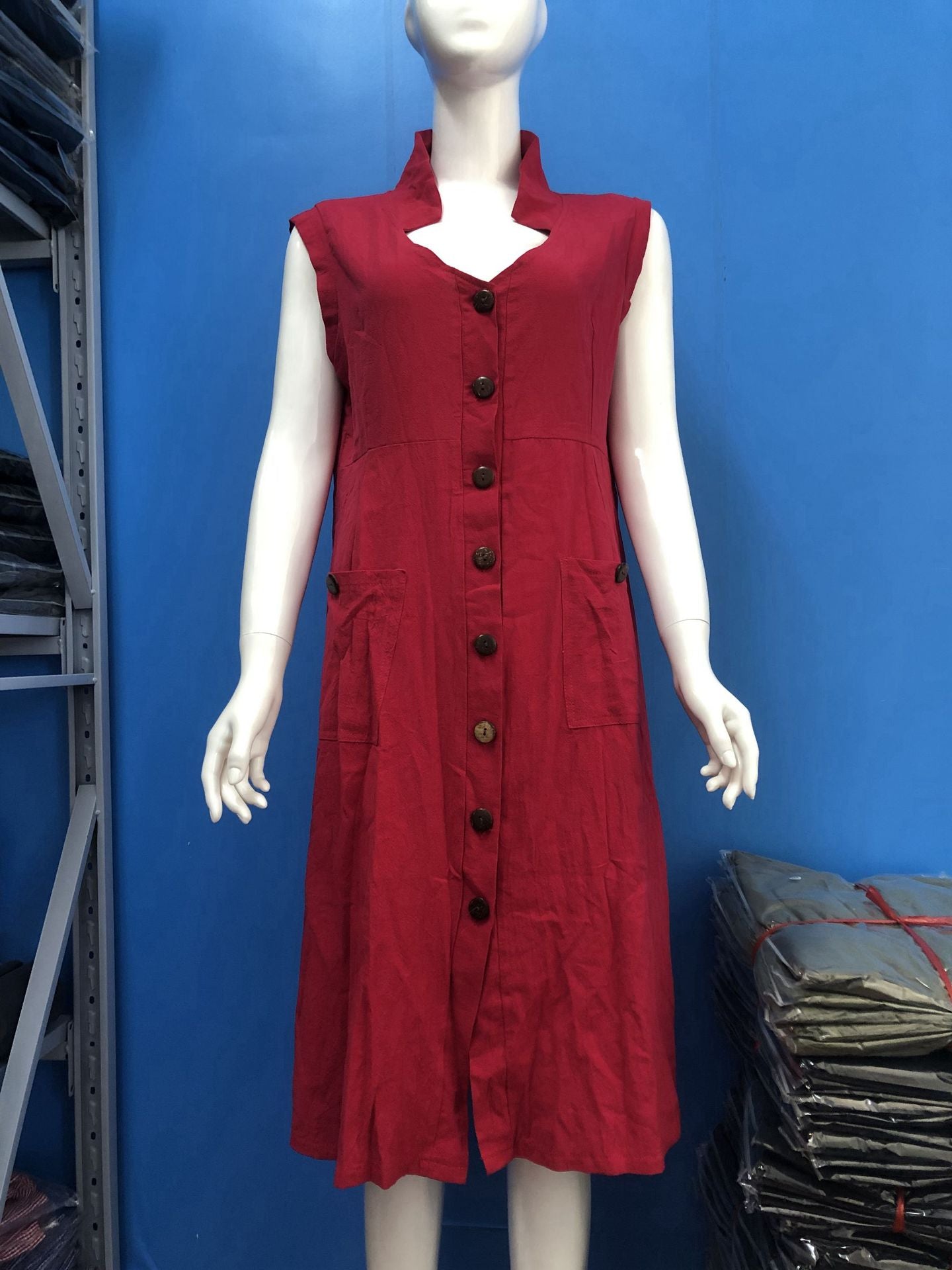 Vestido midi informal para mujer, sin mangas, con cuello en V, botonadura sencilla y bolsillos con botones