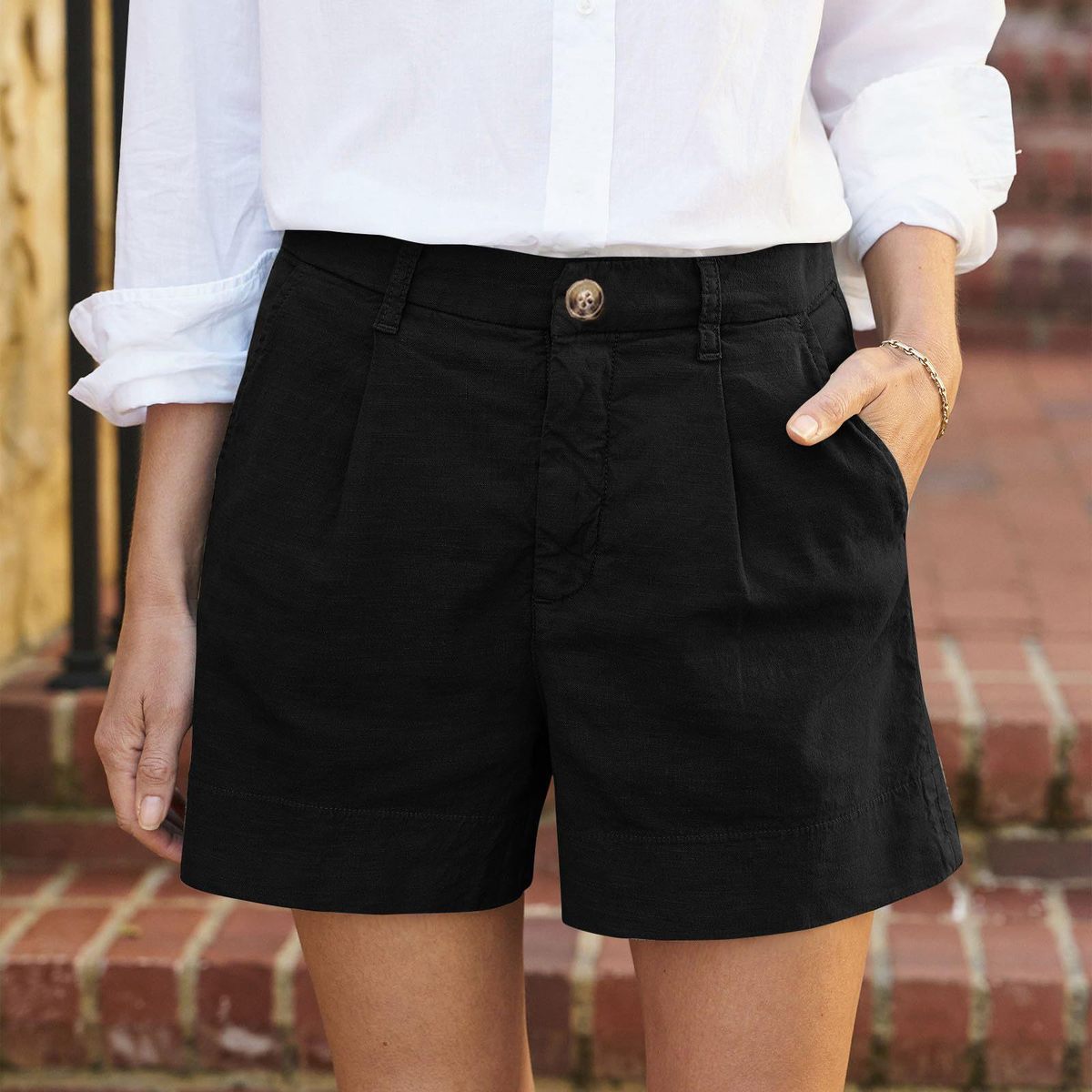Women Fashion Casual Solid Color Cotton And Linen Shorts