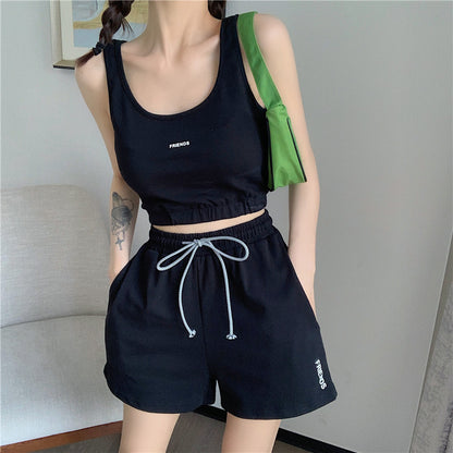 Conjunto deportivo informal de moda para mujer, con camiseta sin mangas y pantalones cortos con cuello en U