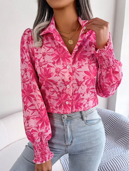 Blusa informal con solapa y estampado floral en bloques de color para mujer