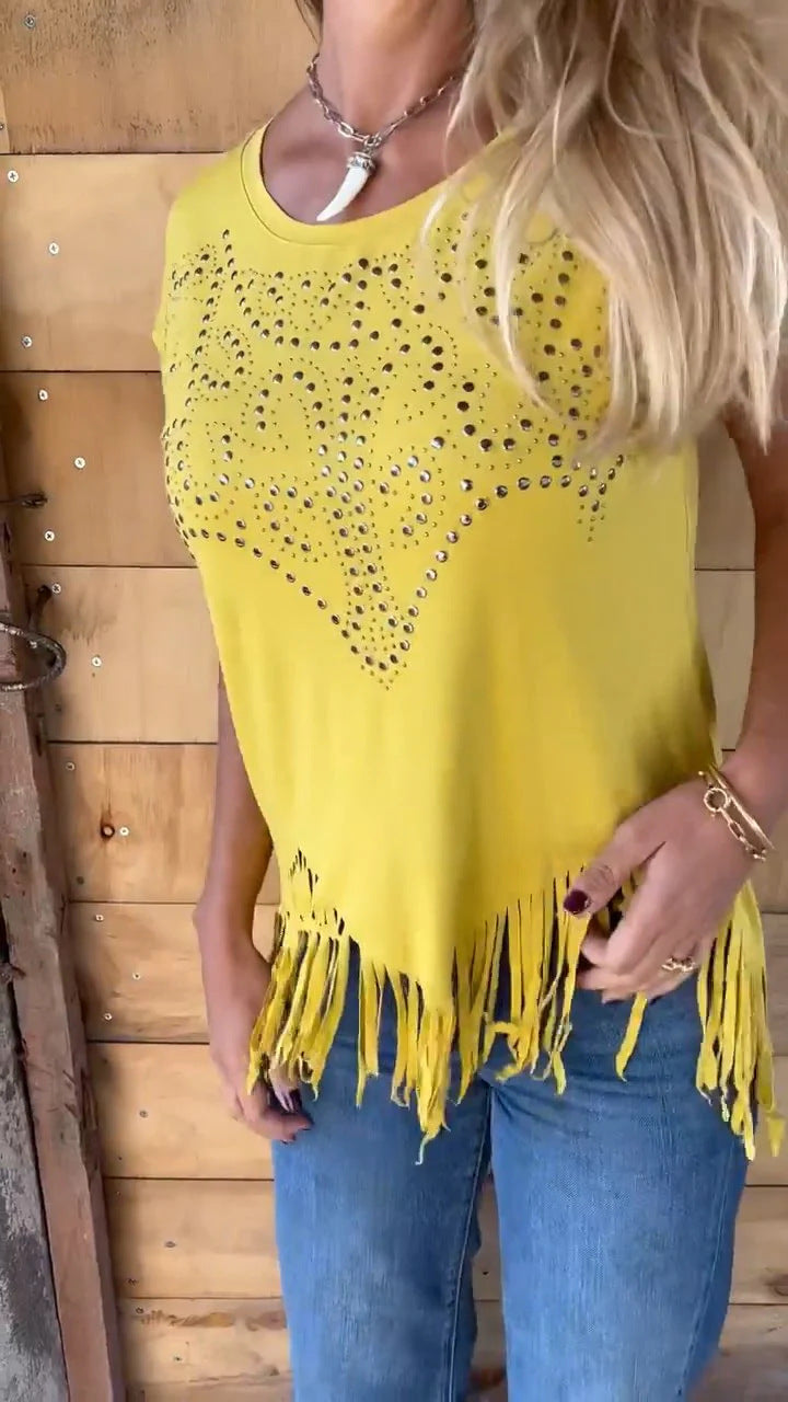 Camiseta informal de manga corta con cuello redondo y borlas estampadas en caliente para mujer
