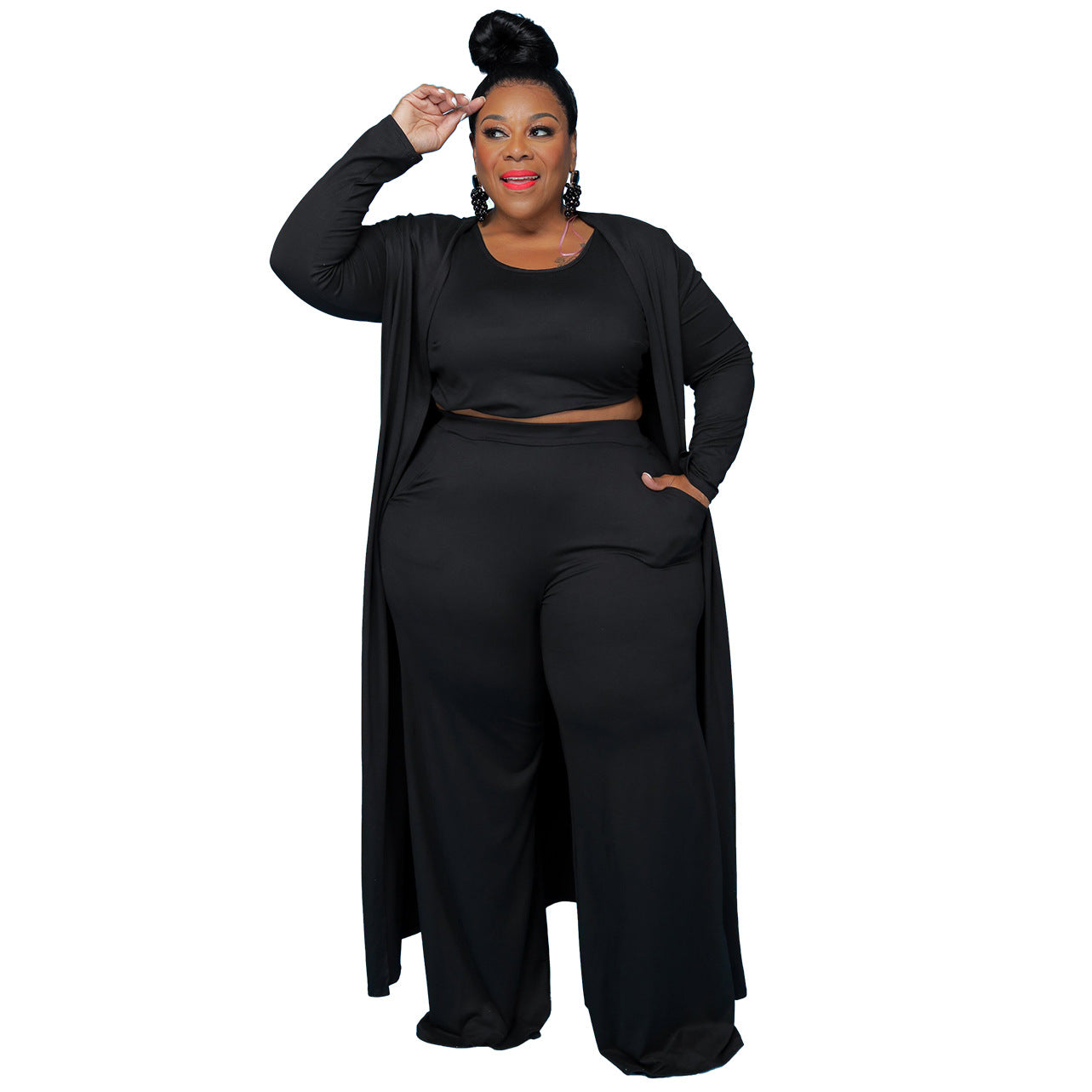 Conjunto deportivo informal de tres piezas para mujer: camiseta y pantalón