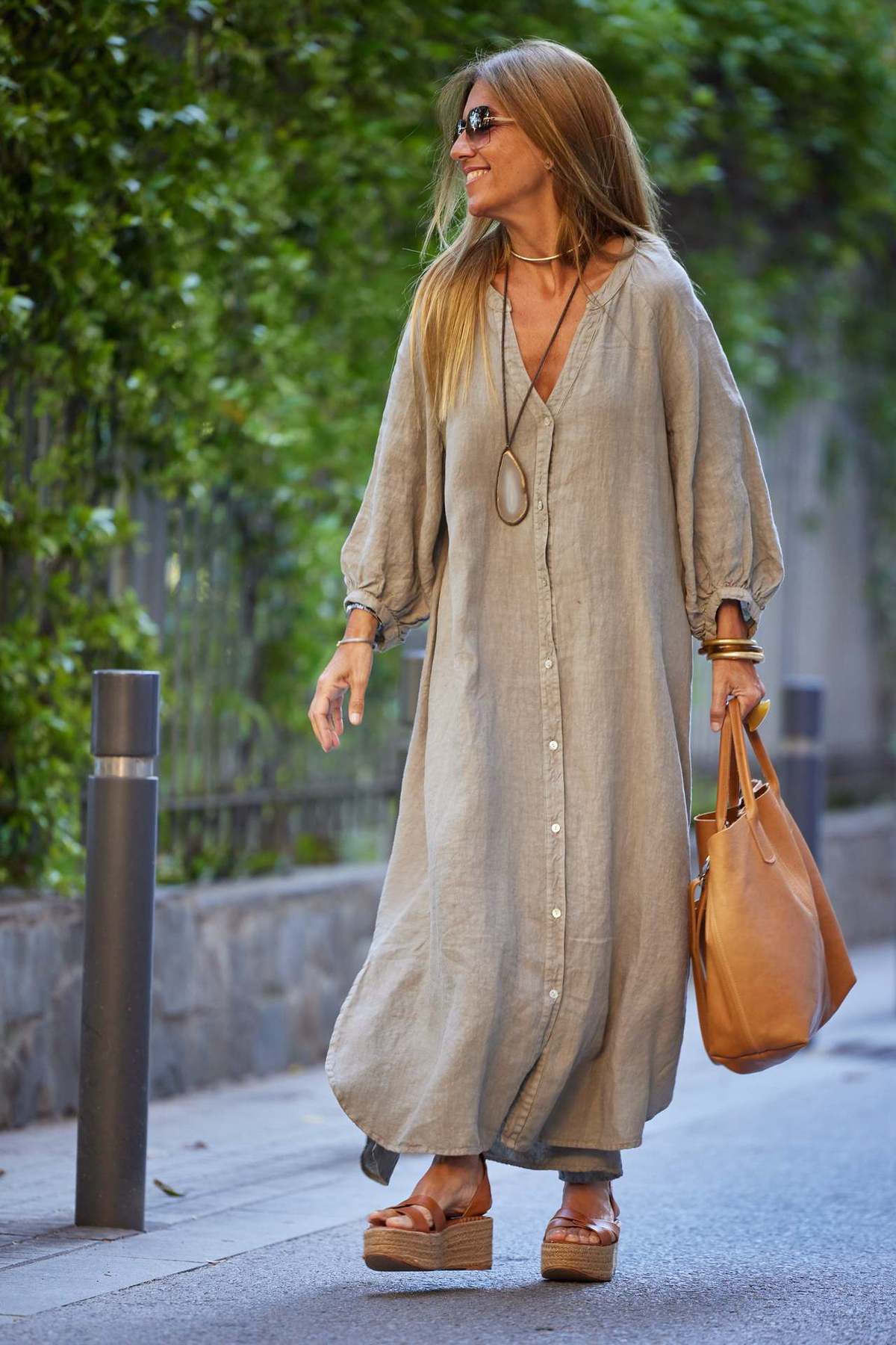 Vestido largo informal de lino y algodón con mangas largas para mujer