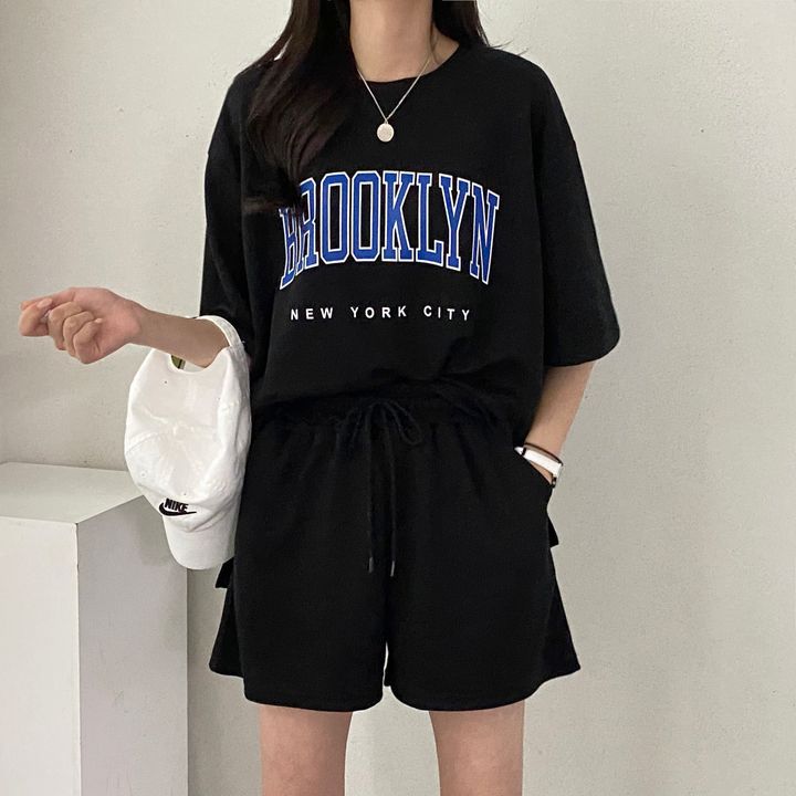 Conjunto de dos piezas de camiseta de manga corta con estampado de letras para mujer
