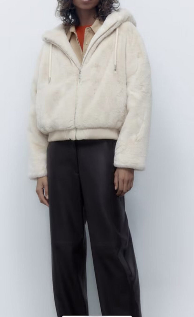 Chaqueta de felpa de color liso con capucha de piel sintética informal de invierno para mujer