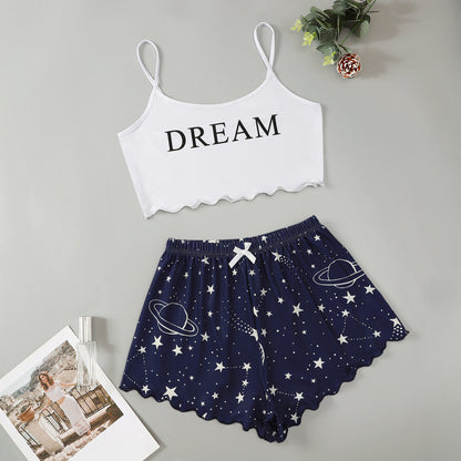 Conjunto de pijama informal atrevido con top corto sin mangas y pantalones cortos para mujer