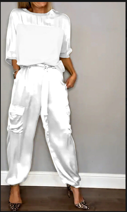 Conjunto de dos piezas de top y pantalón de manga corta de satén liso informal a la moda para mujer