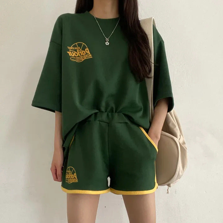Conjunto de dos piezas de camiseta de manga corta con estampado informal y pantalones cortos holgados para mujer