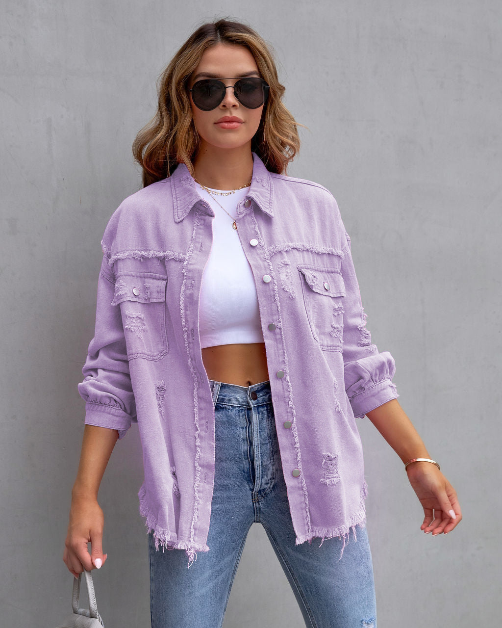 Abrigo vaquero rasgado con solapa informal a la moda para mujer
