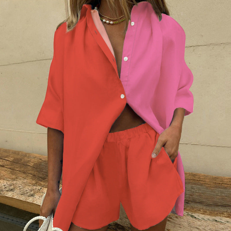 Conjunto informal de dos piezas para mujer: top de manga corta y pantalón corto con bloques de color.