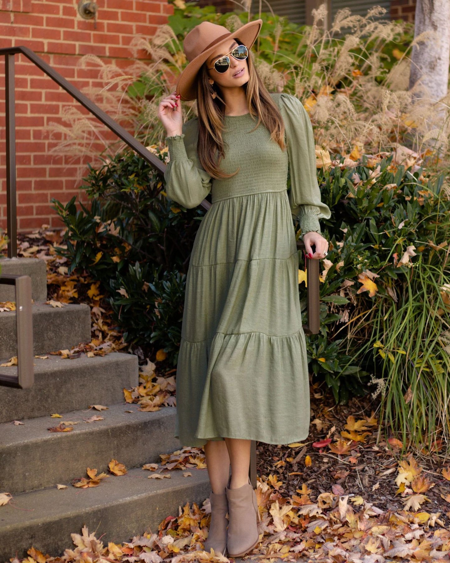 Vestido midi liso con mangas abullonadas y cuello redondo vintage informal para mujer de otoño e invierno