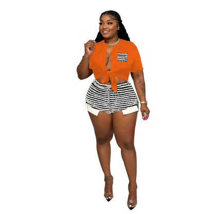Conjunto de dos piezas con top y pantalones cortos a rayas con cordones informales para mujer