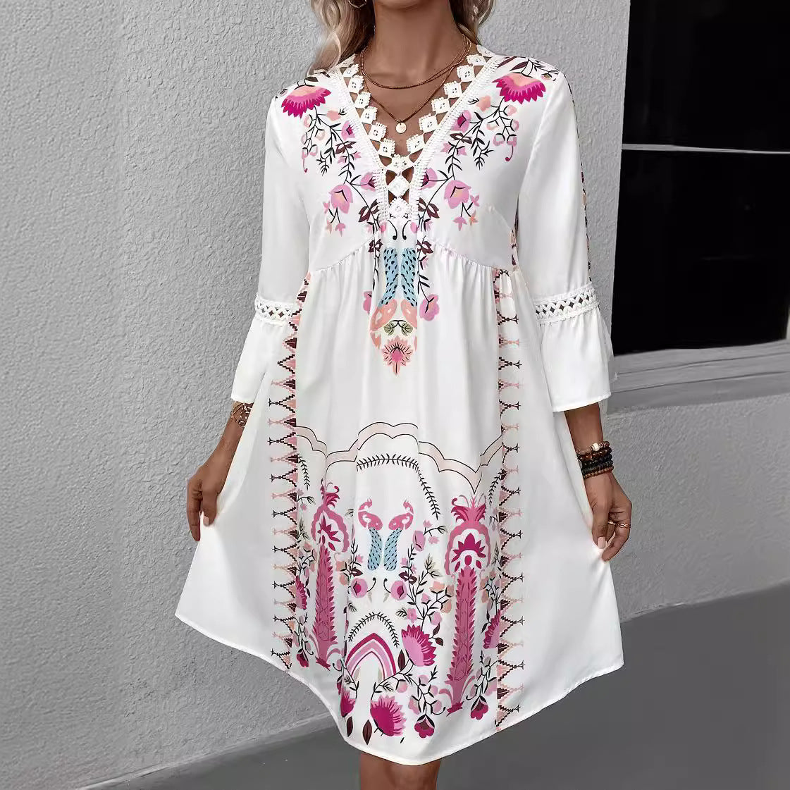 Vestido bohemio informal con estampado floral y escote en V y mangas abullonadas para mujer