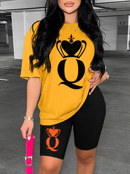 Conjunto deportivo informal de camiseta y pantalones cortos de manga corta con estampado de letras de corona para mujer