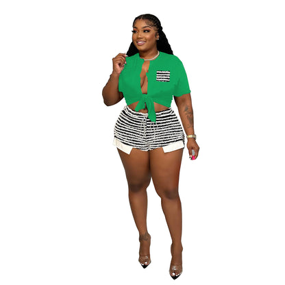 Conjunto de dos piezas con top y pantalones cortos a rayas con cordones informales para mujer