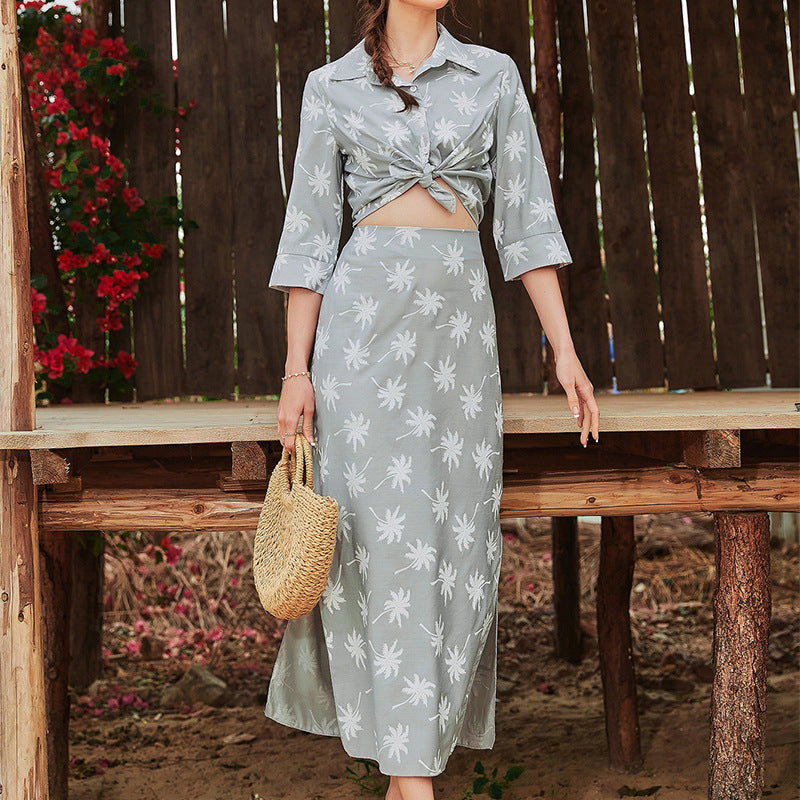 Conjunto de dos piezas formado por camisa y falda con abertura y estampado floral, informal, a la moda para mujer