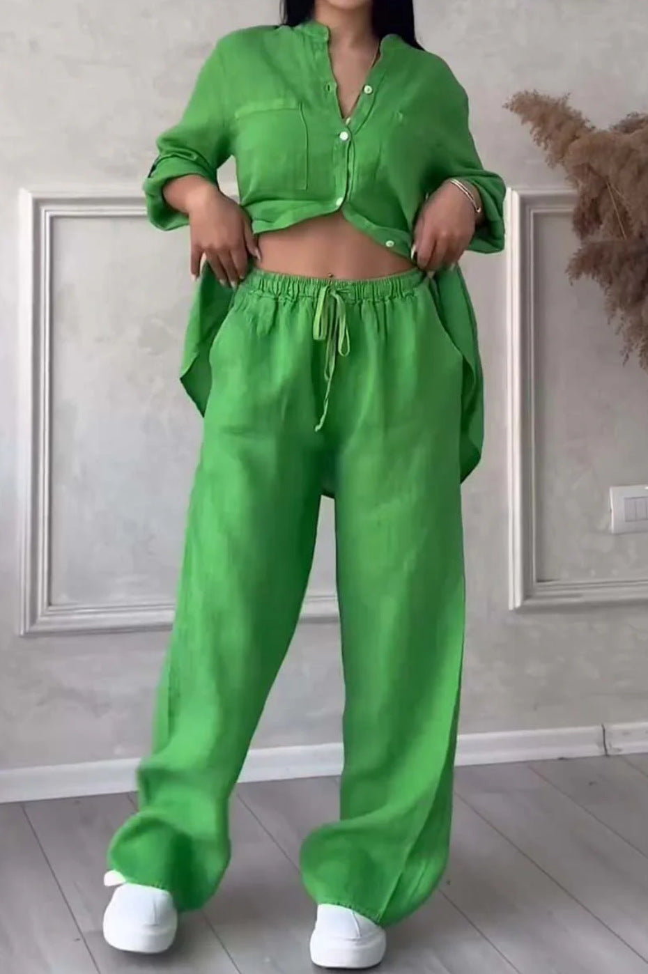 Conjunto de dos piezas para mujer: camisa de manga larga con botonadura sencilla y pantalones con cordones