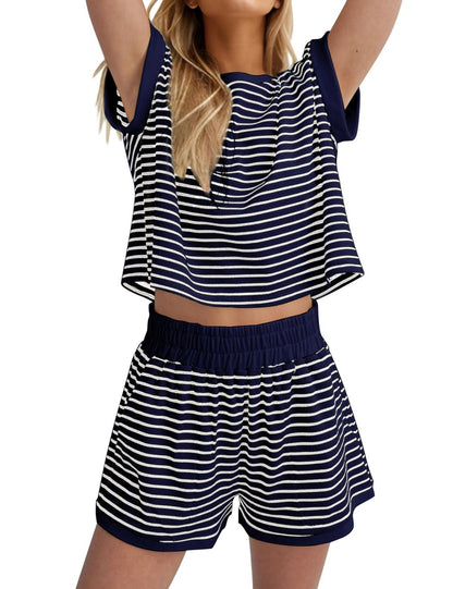 Conjunto de dos piezas de camiseta de manga corta con rayas de contraste de color para mujer