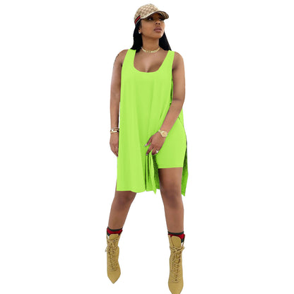 Conjunto de dos piezas de camiseta sin mangas holgada y pantalones cortos ajustados de color liso para mujer