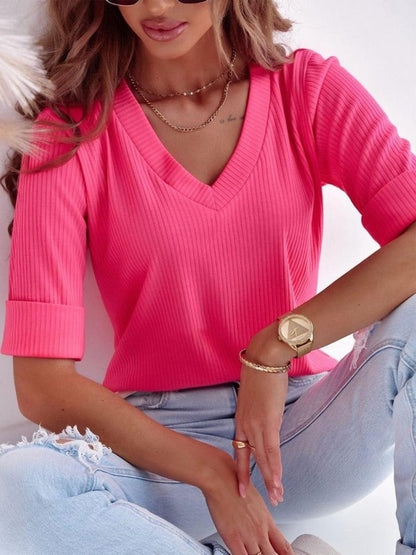 Camiseta informal de color liso con cuello en V y rosca para mujer