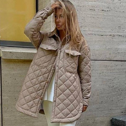 Chaqueta acolchada holgada informal de color liso con mangas largas y solapas cruzadas para mujer