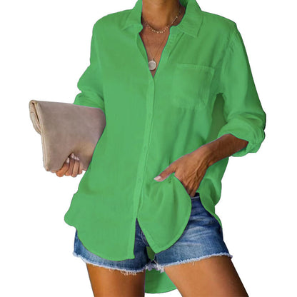 Camisa informal con botones de color liso y talla grande para mujer