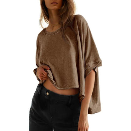 Camiseta informal holgada de manga corta con cuello redondo y estampado de murciélago para mujer
