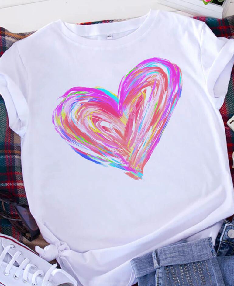 Camiseta informal de manga corta con estampado de corazón para mujer